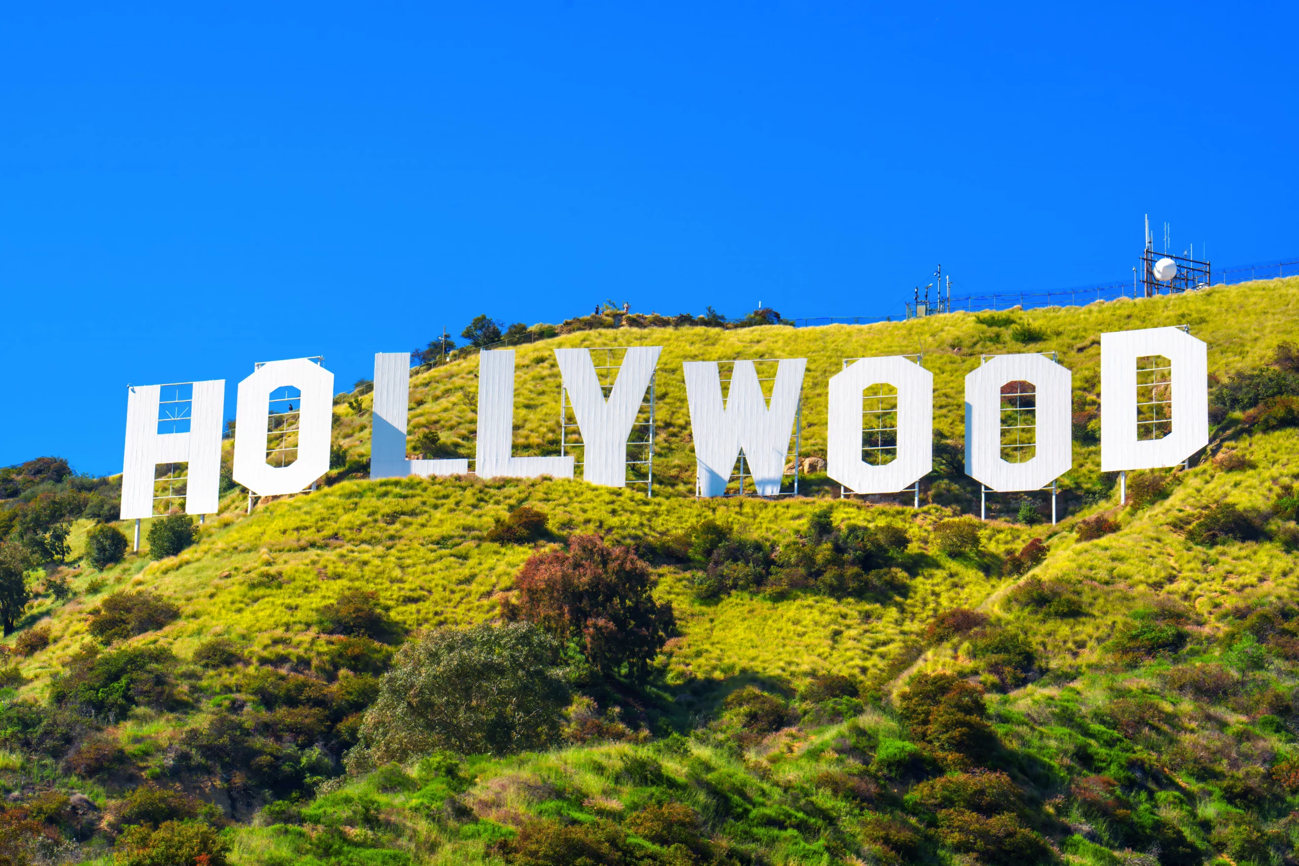 Hollywood-sign_-Los-Angeles_-socially-intrigue_-digital-marketing-and-social-media-agency-2025 Digital marketing agencies in Los Angeles, California